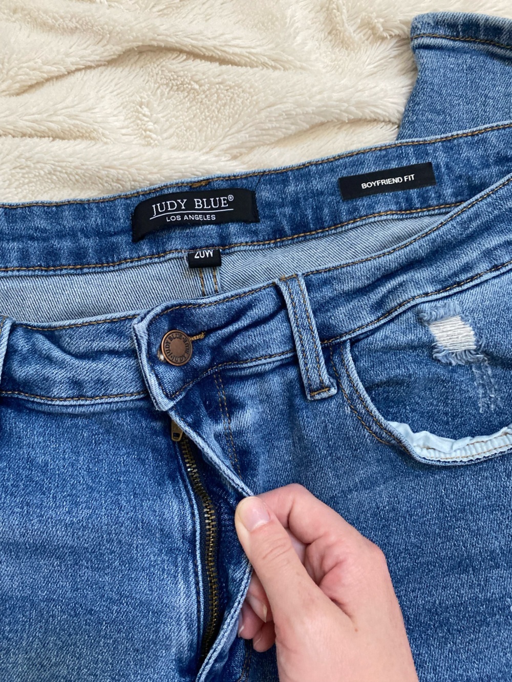 Judy Blue Boyfriend Fit distressed denim jeans medium wash Sz 20W - Picture 5 of 8